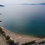 شقة Maslina