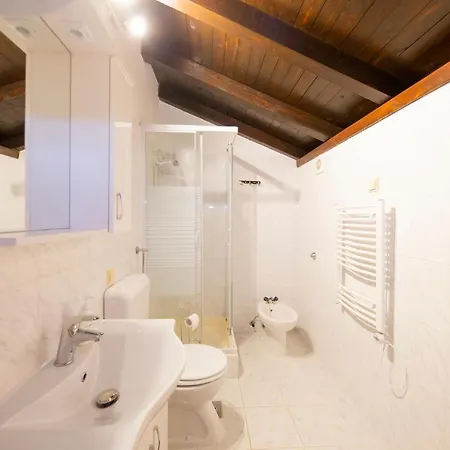 公寓 Maslina 扎达尔